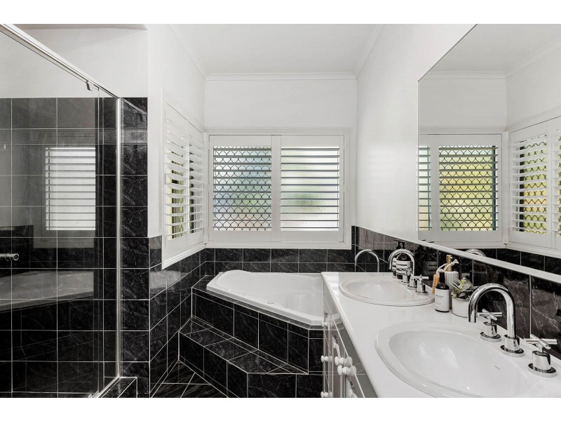 12 Gardonia Place, Albany Creek QLD 4035