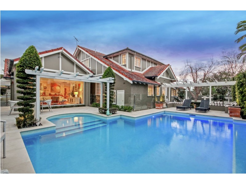 17 Florence Street, Clayfield QLD 4011