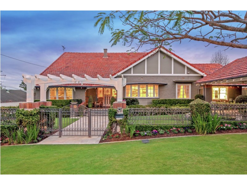 17 Florence Street, Clayfield QLD 4011
