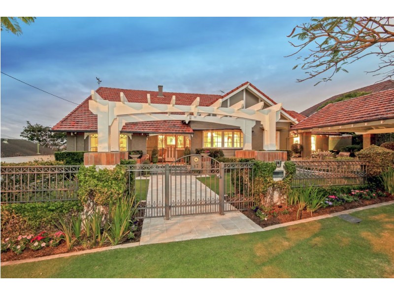 17 Florence Street, Clayfield QLD 4011
