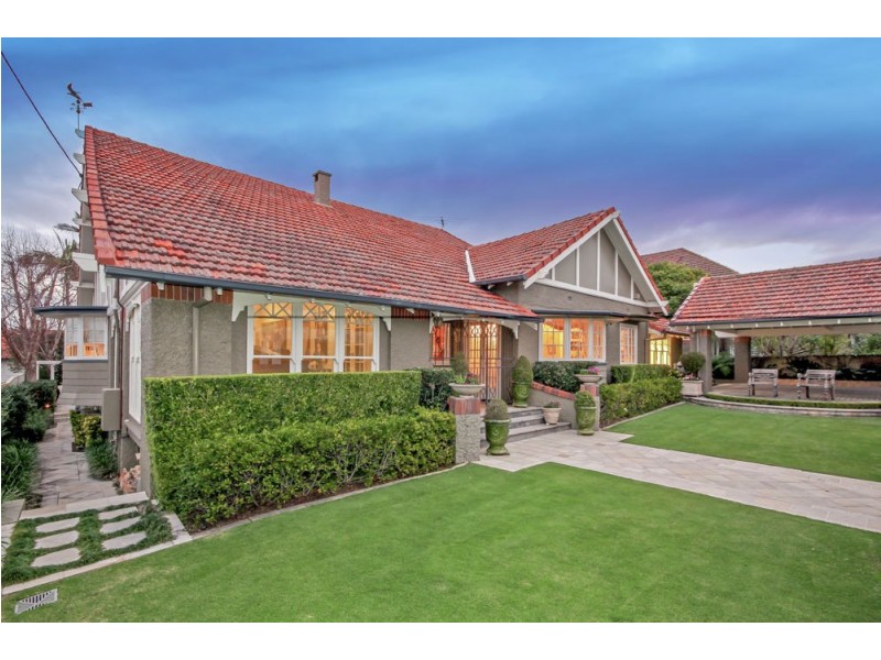 17 Florence Street, Clayfield QLD 4011