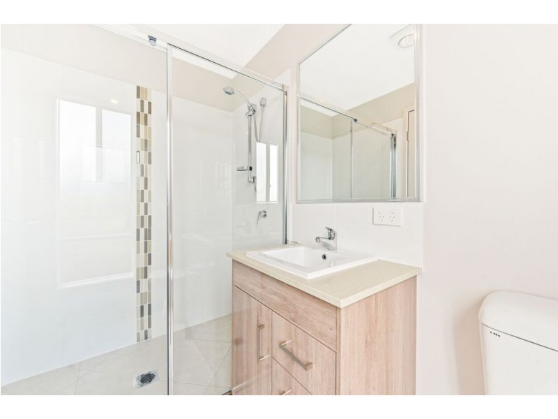 2/12 Cardamon Crescent, Glenvale QLD 4350