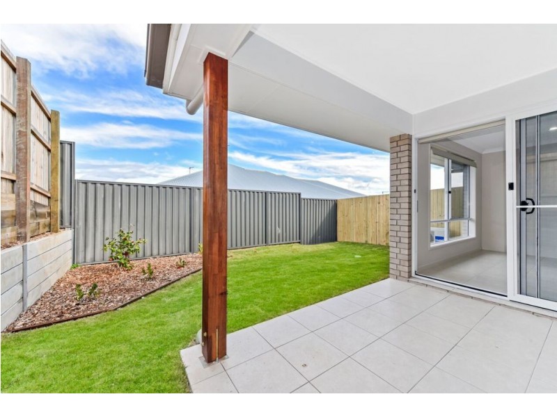 2/12 Cardamon Crescent, Glenvale QLD 4350