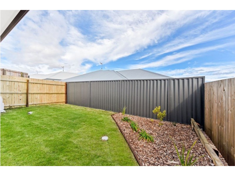 2/12 Cardamon Crescent, Glenvale QLD 4350
