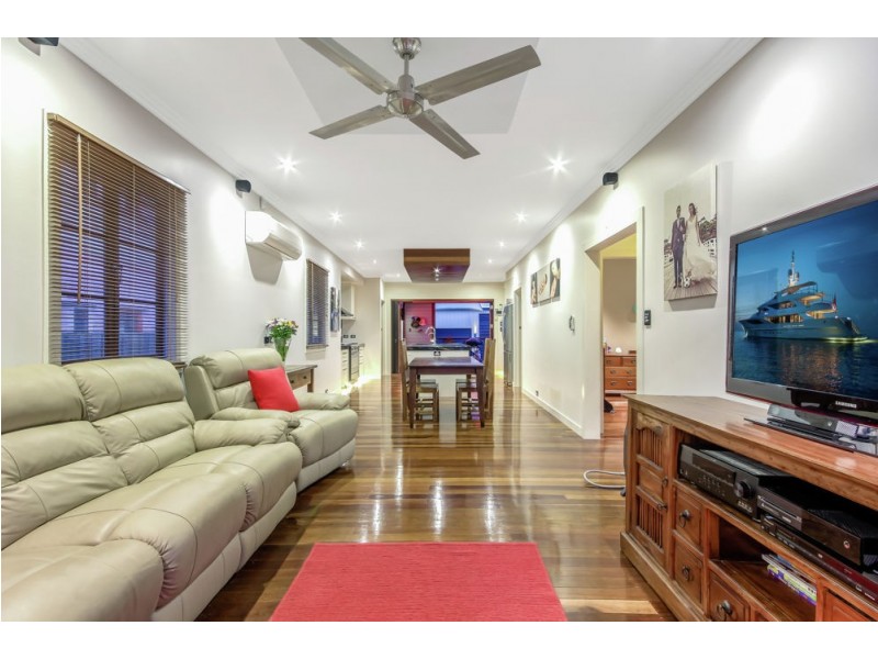 82 Drouyn Street, Deagon QLD 4017