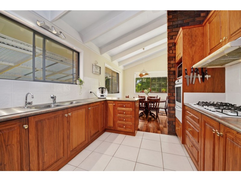 15 Evans Road, Cabarlah QLD 4352