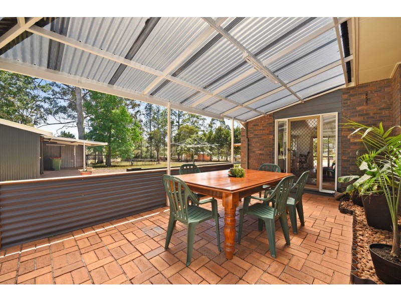 15 Evans Road, Cabarlah QLD 4352