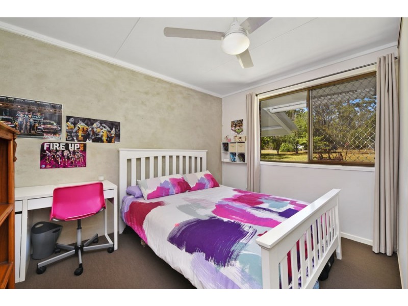 15 Evans Road, Cabarlah QLD 4352