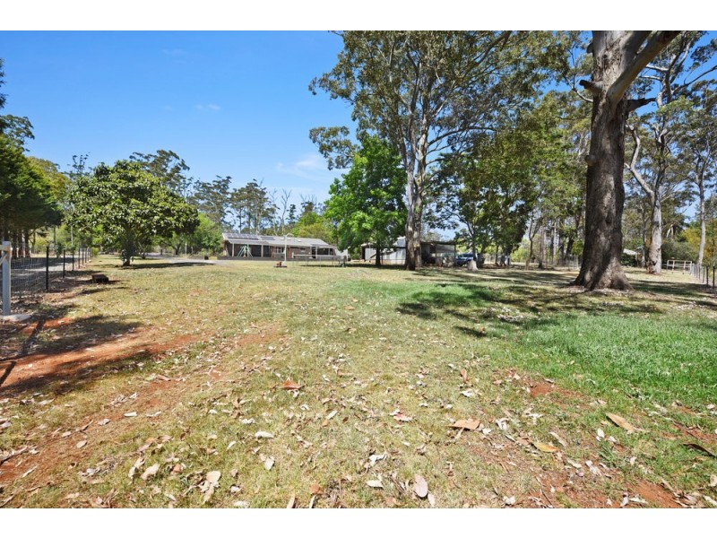 15 Evans Road, Cabarlah QLD 4352