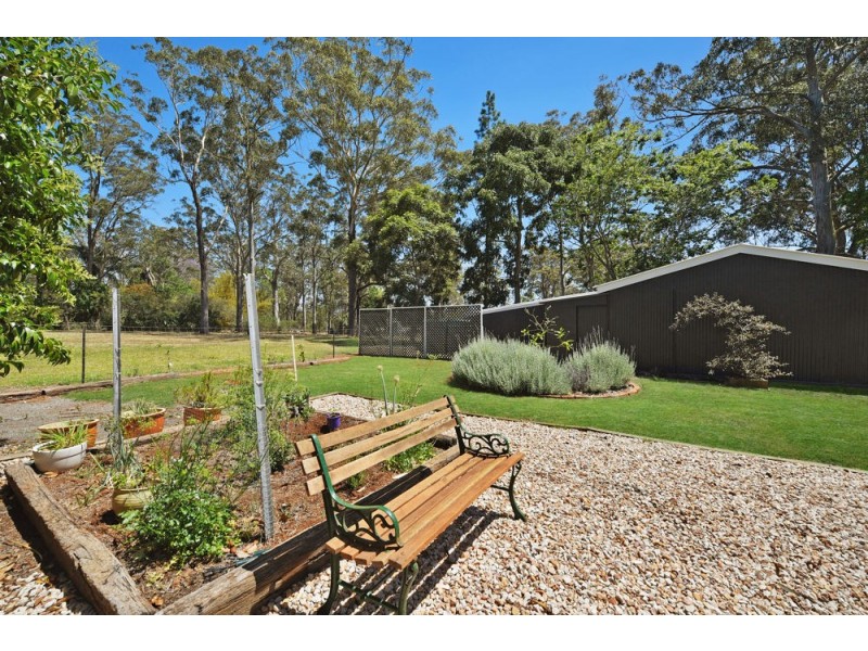 15 Evans Road, Cabarlah QLD 4352
