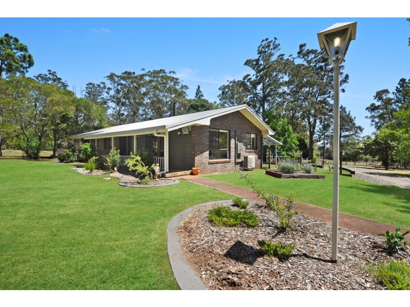 15 Evans Road, Cabarlah QLD 4352