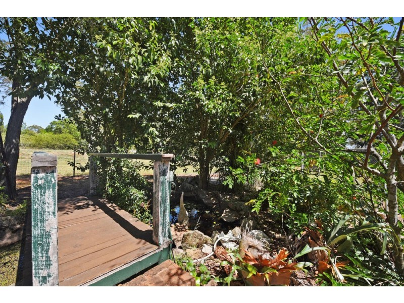 15 Evans Road, Cabarlah QLD 4352