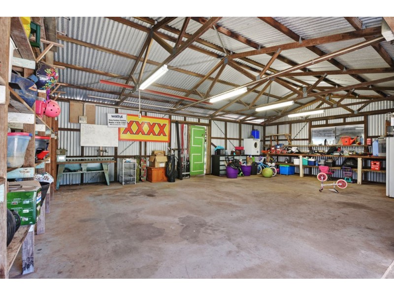 15 Evans Road, Cabarlah QLD 4352