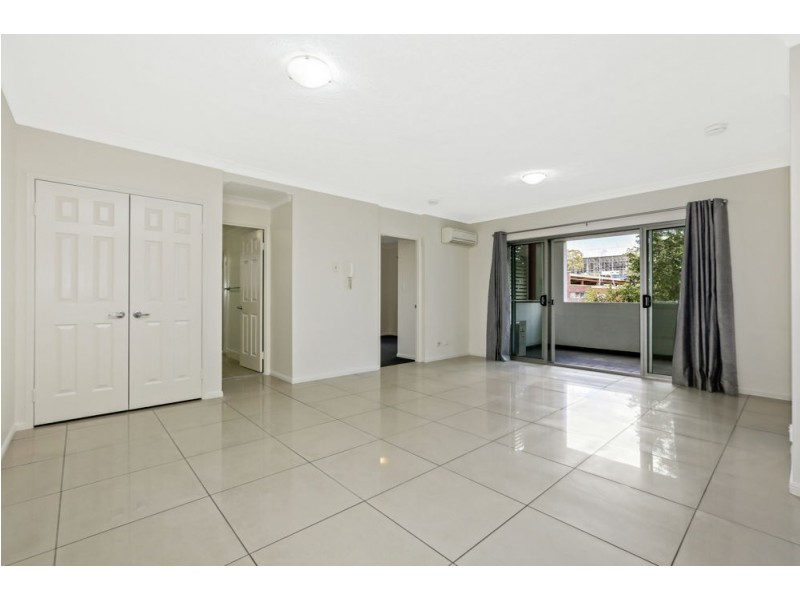 8/14 Le Grand Street, Macgregor QLD 4109