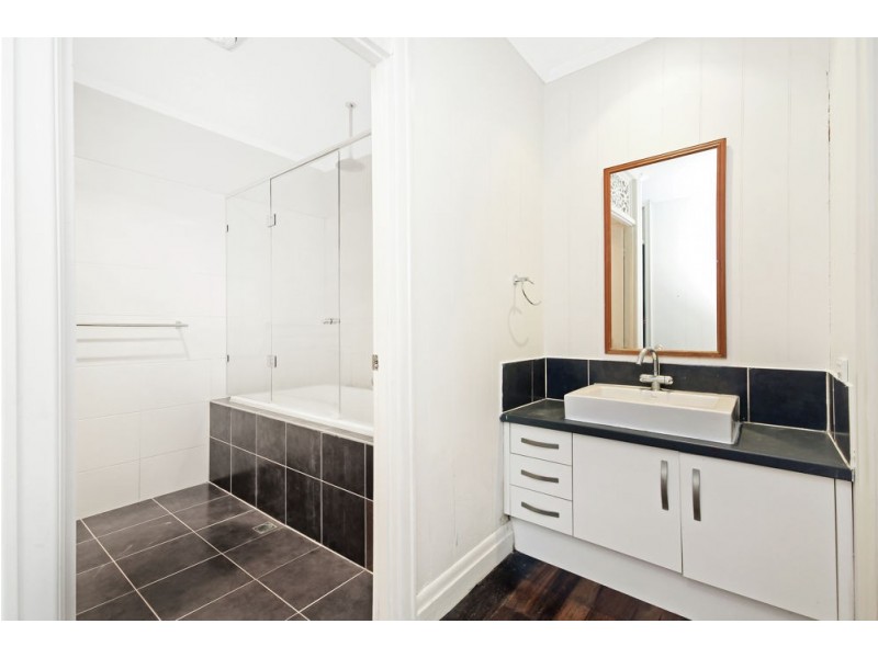 92 Kelvin Grove Road, Kelvin Grove QLD 4059