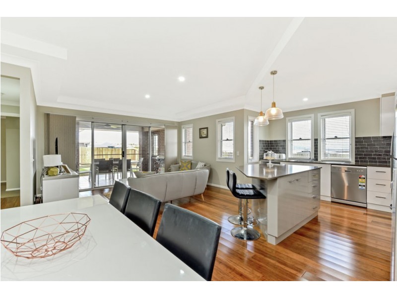 55 Sportsman Drive, Kleinton QLD 4352