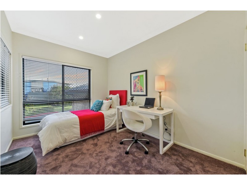 32 Panoramic Drive, Preston QLD 4352