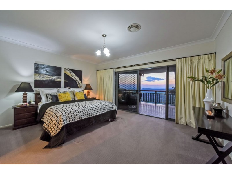 32 Panoramic Drive, Preston QLD 4352