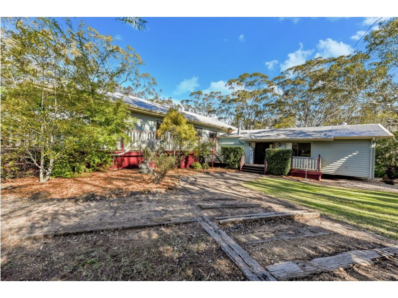 201 Postle Street, Mount Rascal QLD 4350