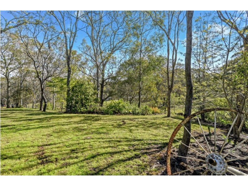 201 Postle Street, Mount Rascal QLD 4350