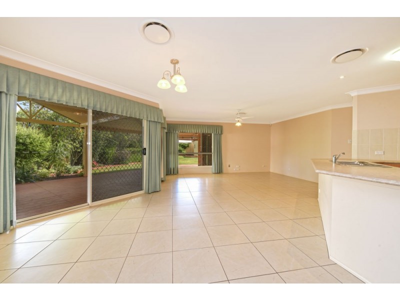 11 Dunbar Court, Highfields QLD 4352
