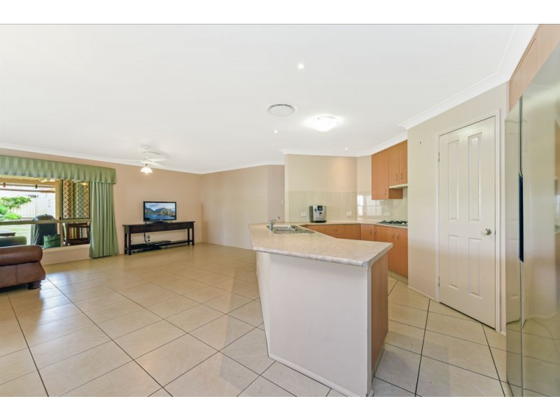 11 Dunbar Court, Highfields QLD 4352