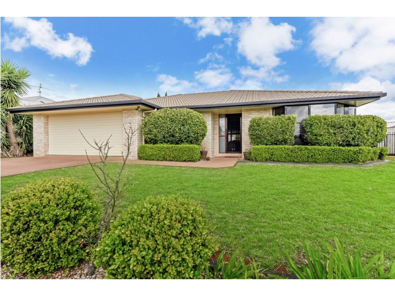 9 Dunbar Court, Highfields QLD 4352