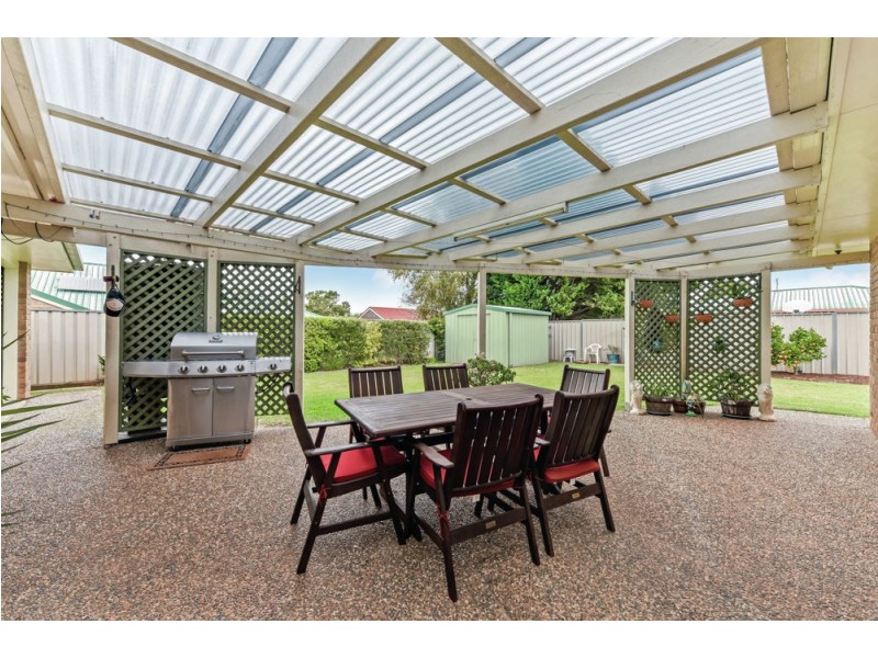 8 Donna Court, Kearneys Spring QLD 4350