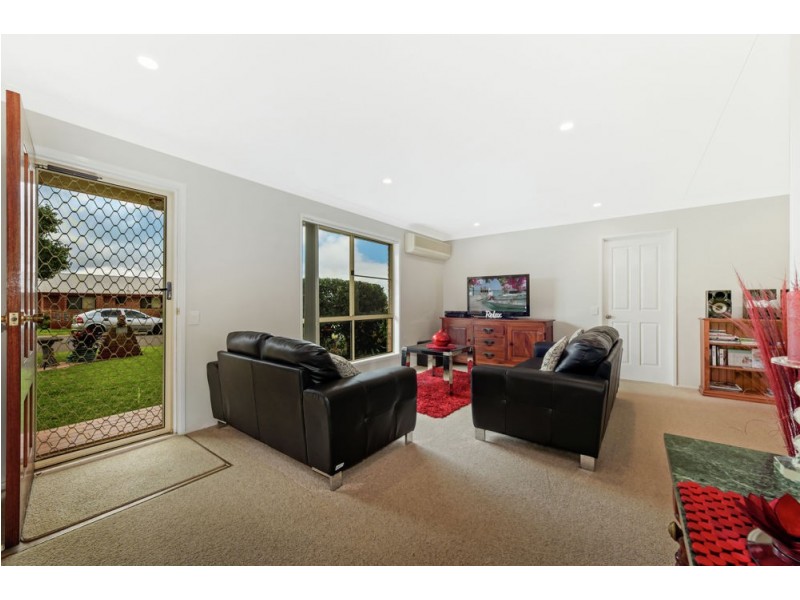8 Donna Court, Kearneys Spring QLD 4350