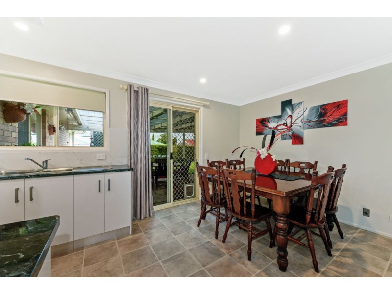 8 Donna Court, Kearneys Spring QLD 4350