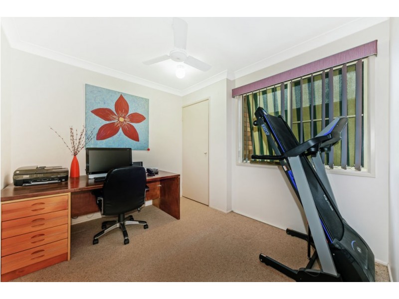 8 Donna Court, Kearneys Spring QLD 4350