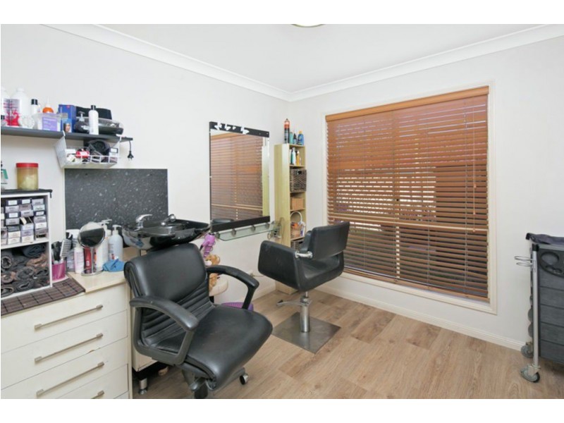 12 Ashwood Circuit, Birkdale QLD 4159
