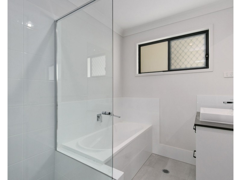 137 Maundrell Terrace, Chermside West QLD 4032