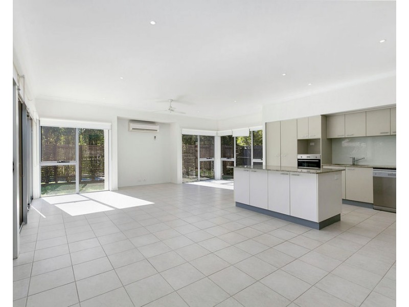 19 Franklin Street, Wakerley QLD 4154
