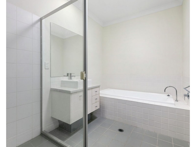 19 Franklin Street, Wakerley QLD 4154