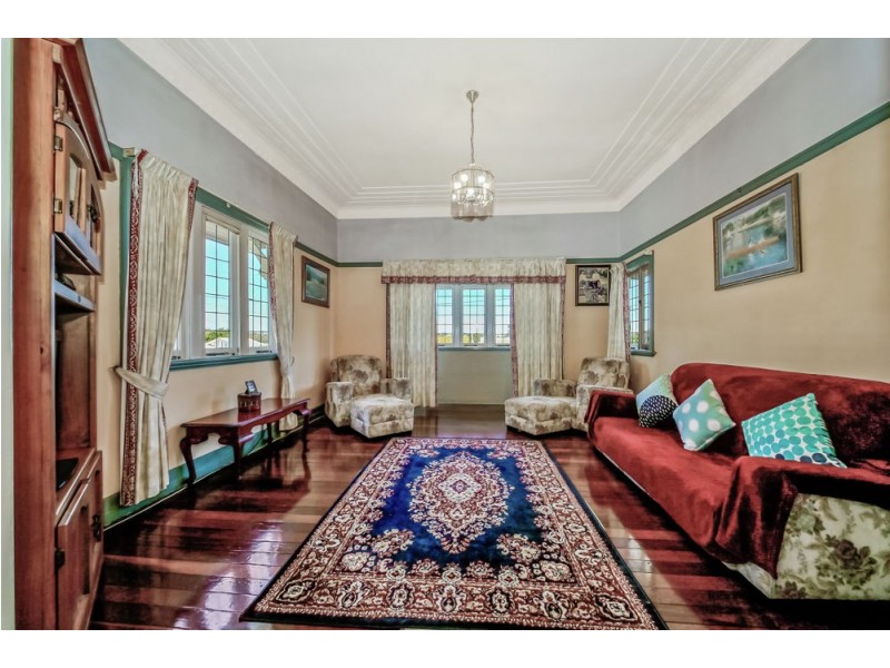 281 Buckland Road, Nundah QLD 4012