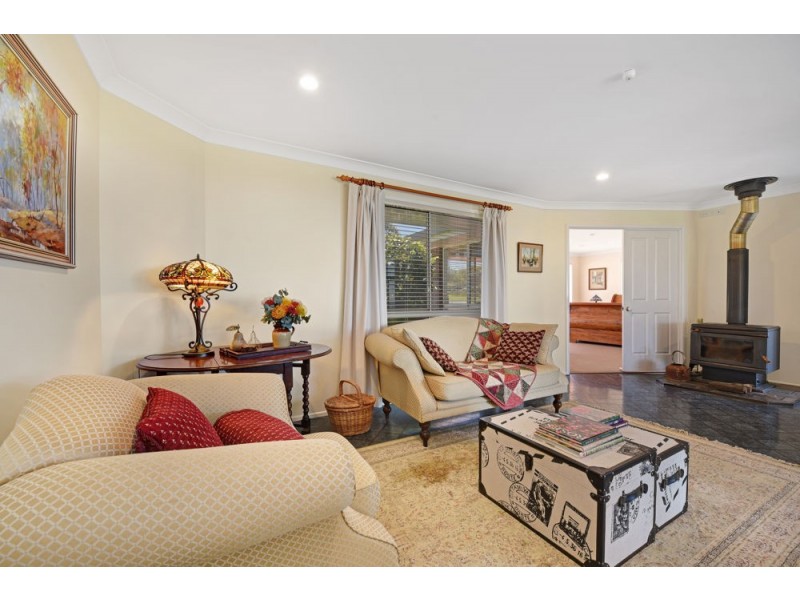 6 Hull Court, Highfields QLD 4352