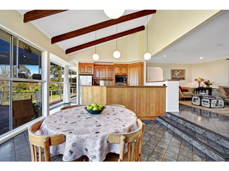 6 Hull Court, Highfields QLD 4352