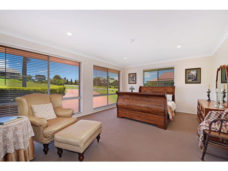 6 Hull Court, Highfields QLD 4352