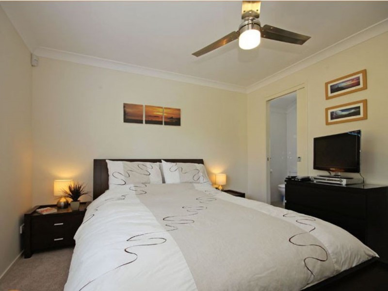 4/50 Gamelin Cres, Stafford QLD 4053