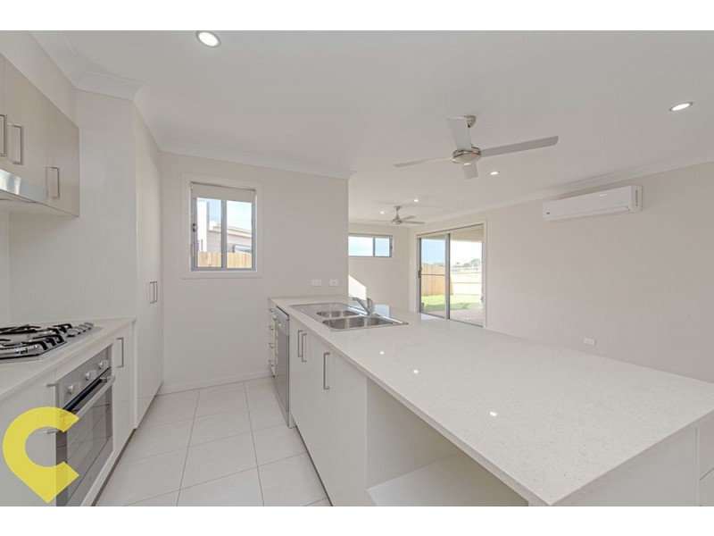 5 Farrer Street, Cranley QLD 4350