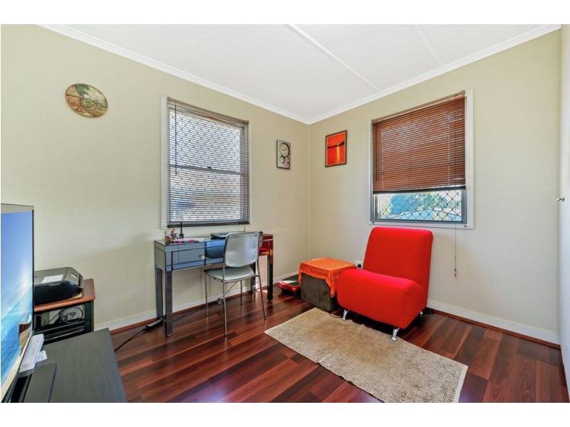 10 Hanlon Street, Newtown QLD 4350