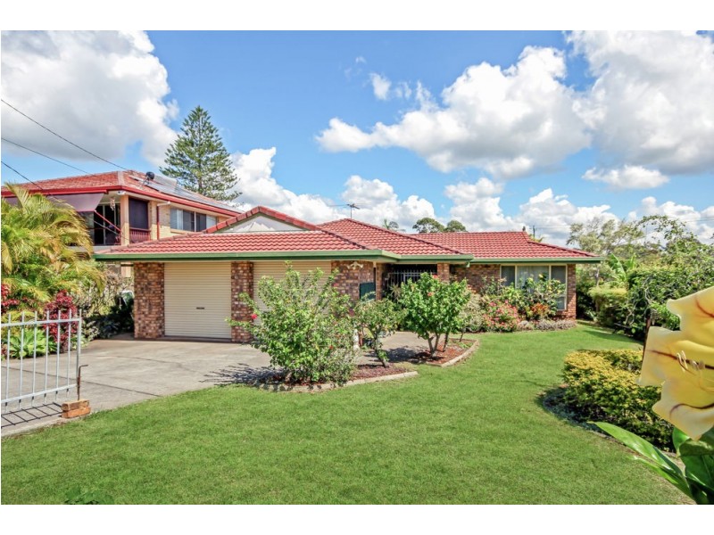 69 Hamilton Street, Redland Bay QLD 4165