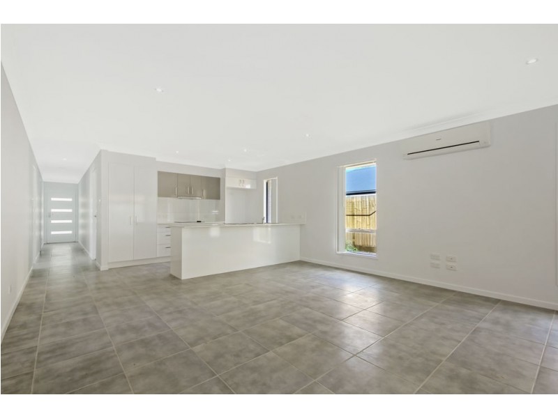 6 Shelley Street, Redbank Plains QLD 4301