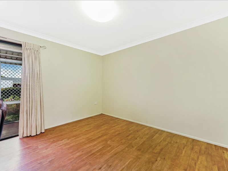 21 Sampson Street, Wilsonton QLD 4350