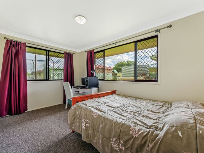 21 Sampson Street, Wilsonton QLD 4350