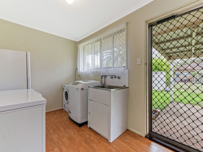 21 Sampson Street, Wilsonton QLD 4350