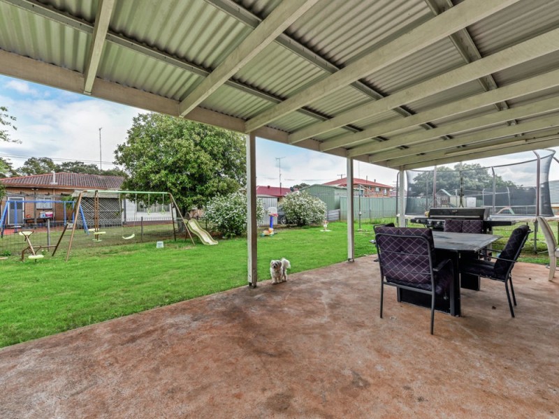 21 Sampson Street, Wilsonton QLD 4350