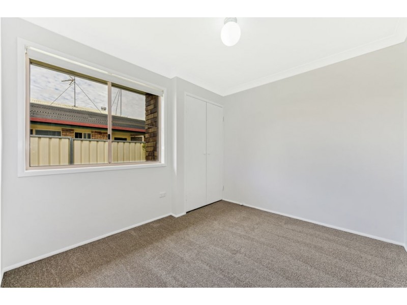 16 Catalina Drive, Wilsonton QLD 4350