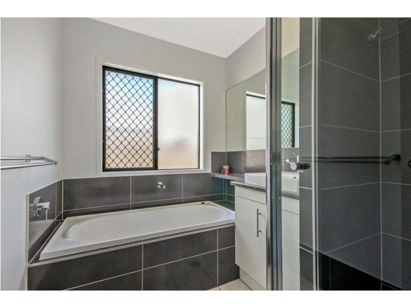 38 Poloni Place, Wellington Point QLD 4160